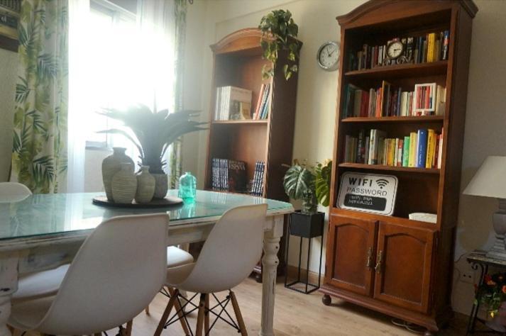 Apartment Romantic With Free Parking