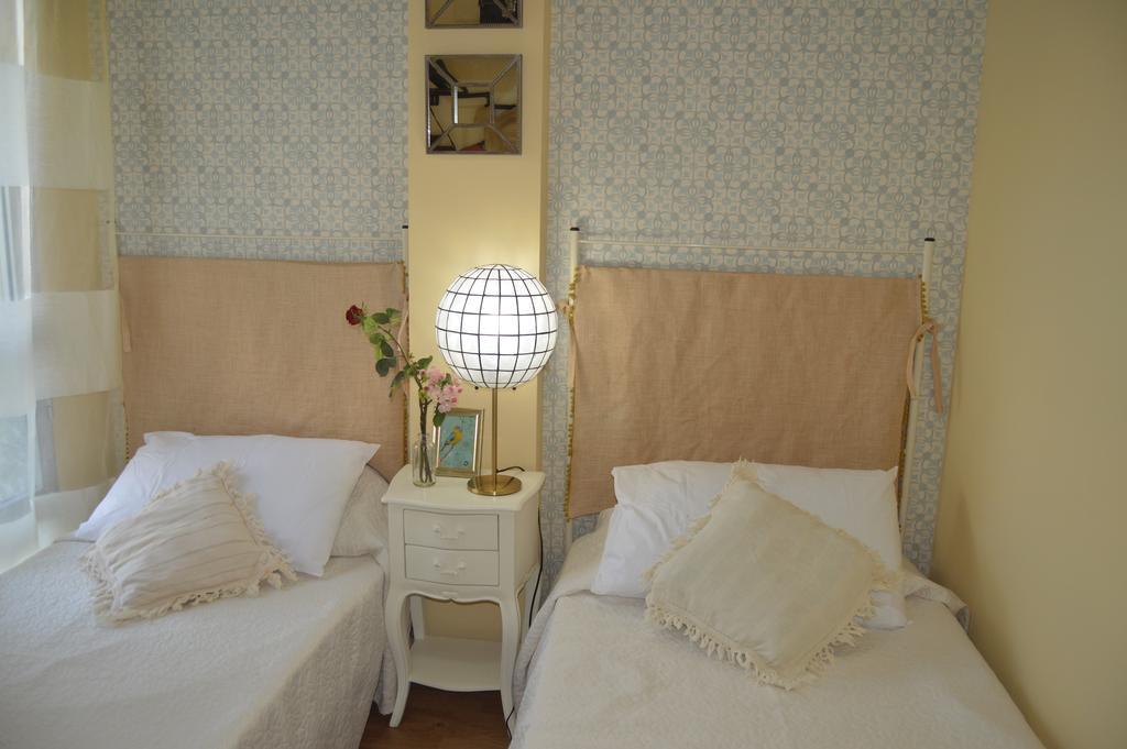 Romantic With Free Parking Seville